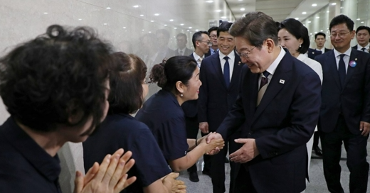 劳动人民1.png
